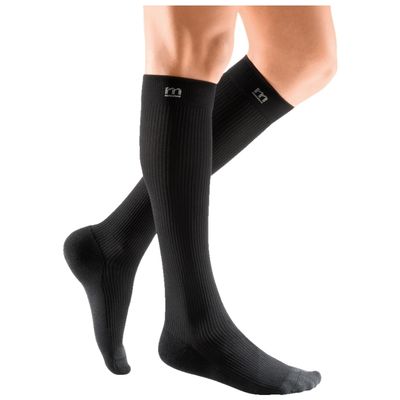 medi mediven active Compression Socks | Knee-High Compression Socks with Heel Reinforcement | CCL 2 | Black | Size III | Closed Toe | Short