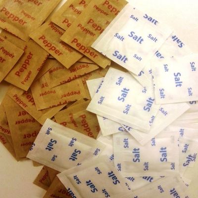 300 Salt + 300 Pepper Individual Sachets