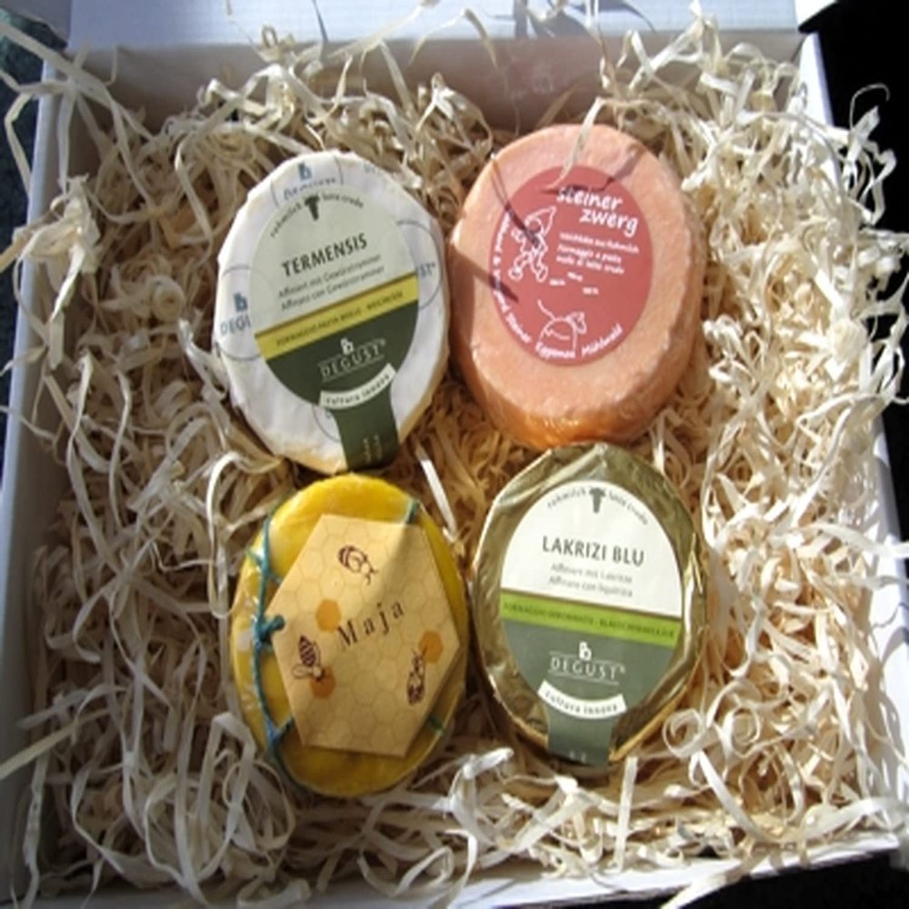 DeGust Affineur Cheese Assortment, Approx. 1 kg