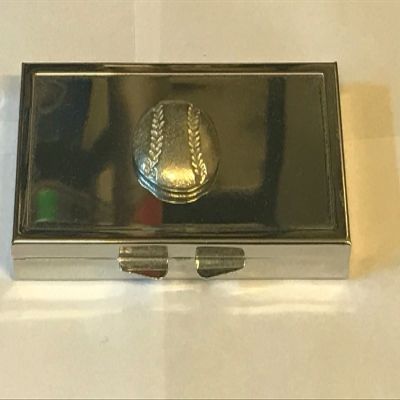 GIFTSFORALL Baseball Major League USA American Sports TG163 7-Day Mirrored Pill Box
