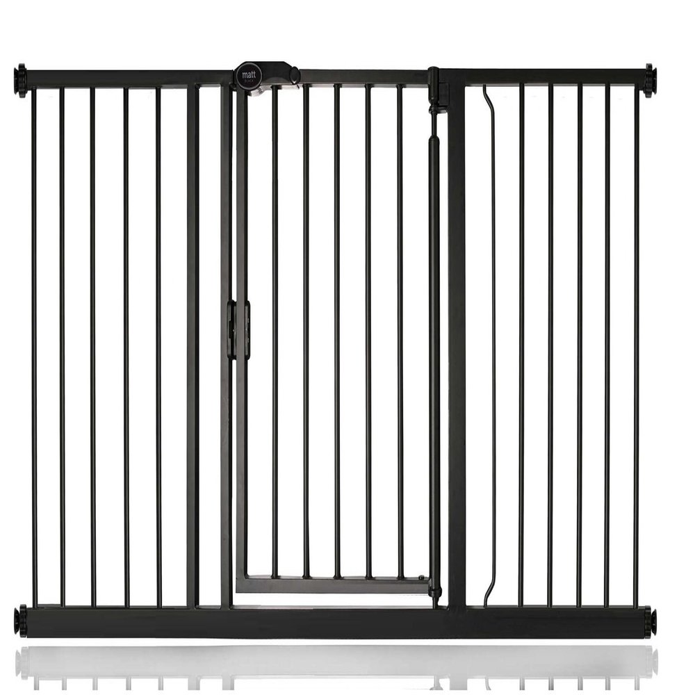 Bettacare Auto-Close Pet Gate, 147–154 cm, Matte Black