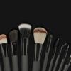 LOLA Fine Angled Eyeliner Brush with Ultra-Thin Flat Tip view 4