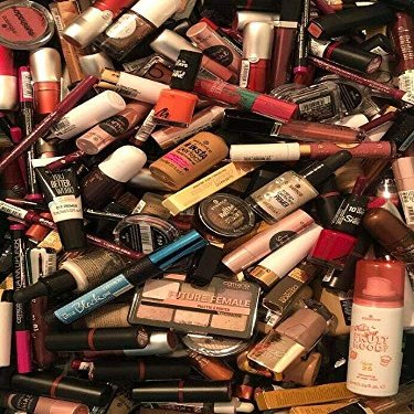 MULTISTORE Clearance Makeup and Cosmetics, 32 Products, Some B-Stock