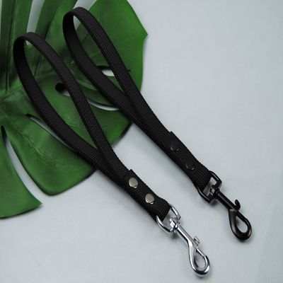 Short Leash Rubberized 35cm with Loop Gray, Silver Carabiner