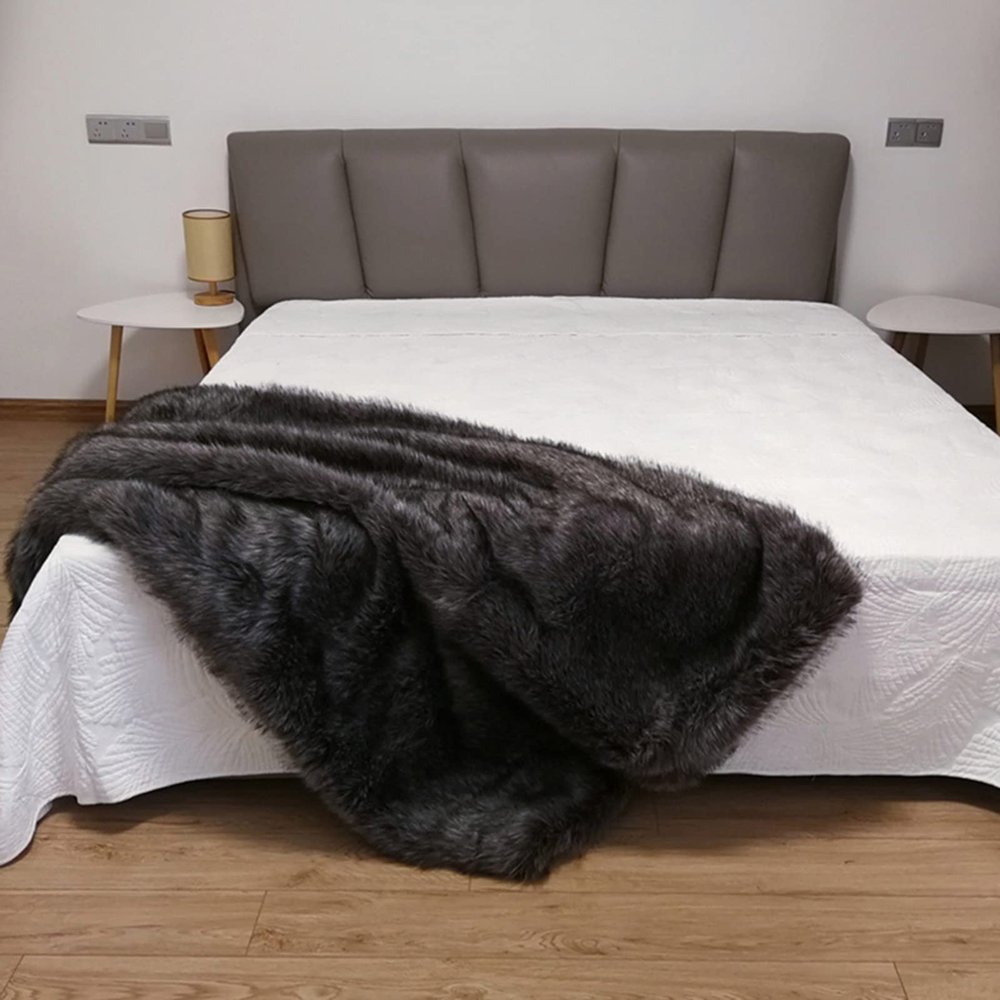 SKYLYZH Faux Fur Blanket, Gray-Blue and Black, Double-Sided Flannel, Couch Blanket, 200 × 150 cm