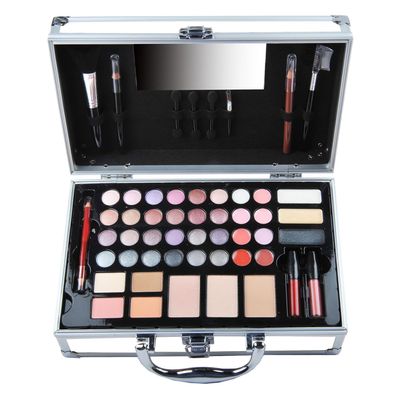 GLOSS! Beauty Set Makeup Case – Gift Idea