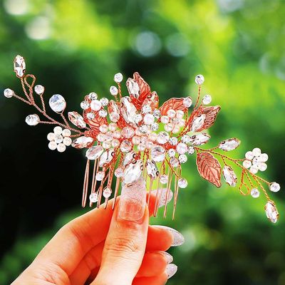 Gorais Leaf Hair Comb with Crystals