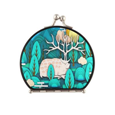 Vnurnrn Green Deer Sun Folding Compact Makeup Mirror
