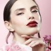 Deborah Milano Red Touch Liquid Lipstick No. 8 Cherry Red, Ultra-Matte view 2