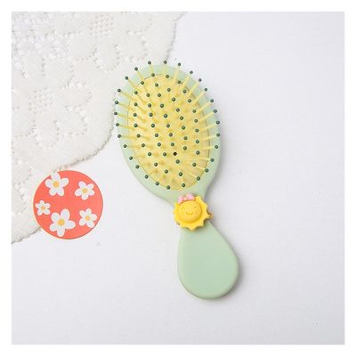 WERWER Cartoon Air Cushion Comb, Soft Hairdressing Comb for Girls, Portable Comb for Children and Teenagers (Color: Light Green 2)