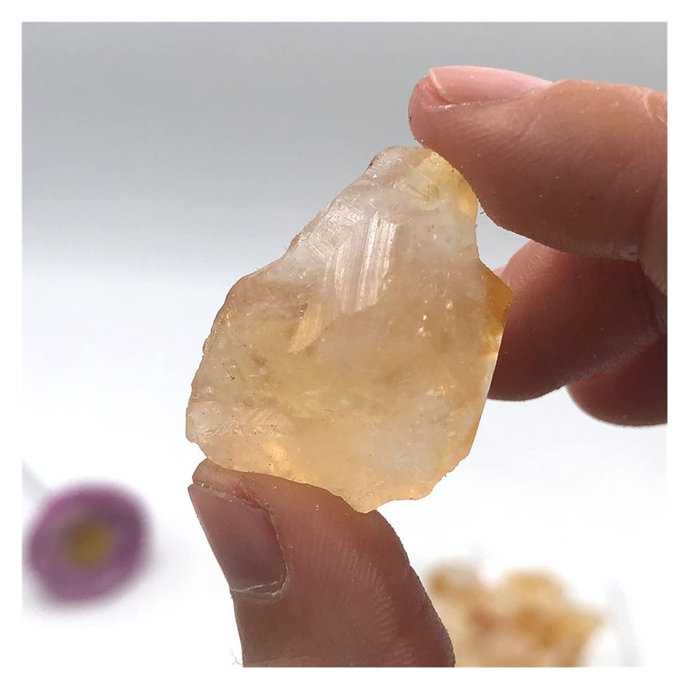 Kigauru Natural Raw Brazil Citrine Quartz Crystal Stone, 1 Piece, 20–30 mm, Random