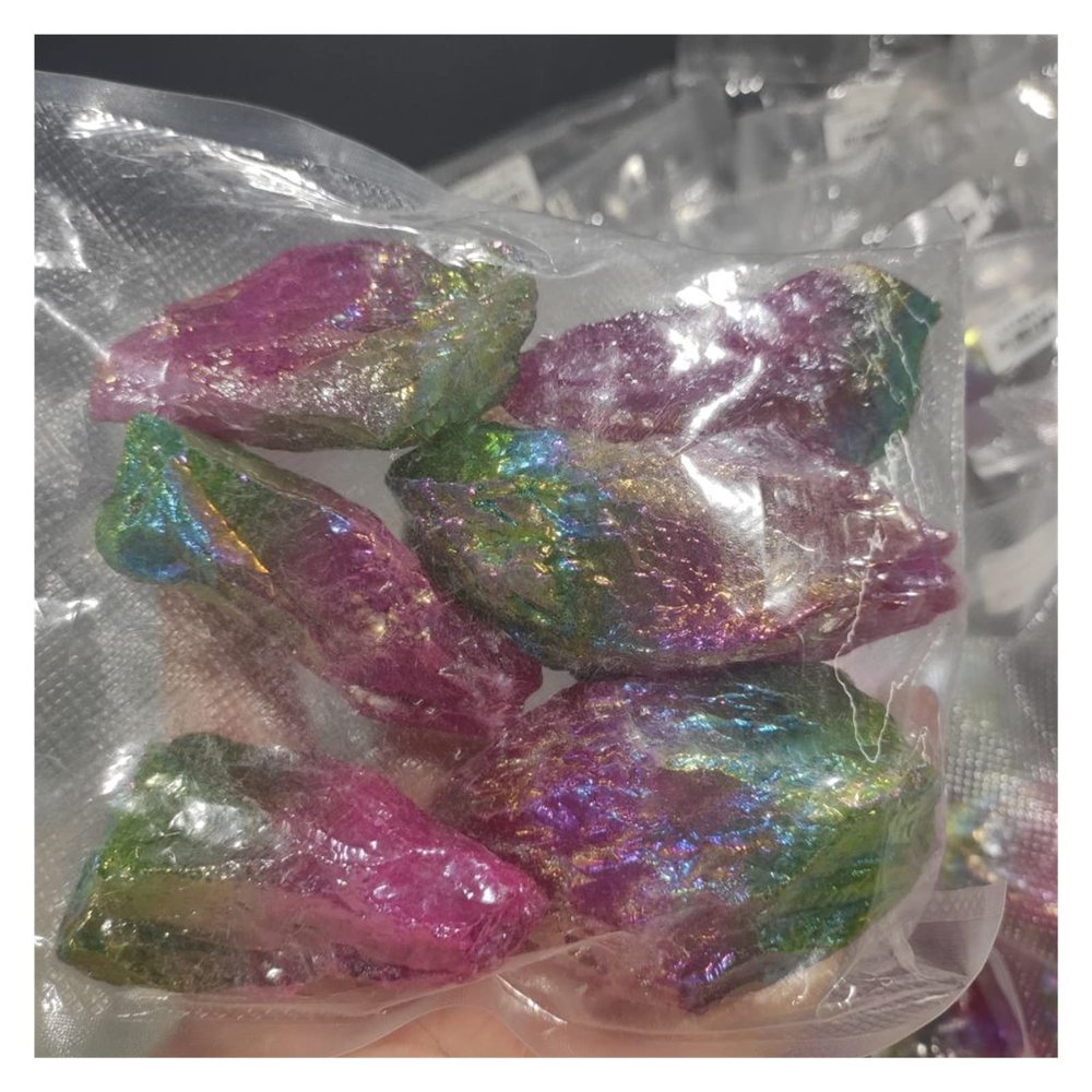Kigauru Rough Natural Crystal, 1 Pack, Colorful Electroplated Crystal Ore Specimen Pendant