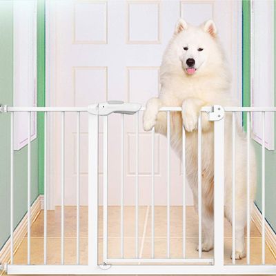 MERTNK Pet Gate, Indoor Stair Gate, White, Expandable Metal Safety Gate, Pressure-Mounted, 225–234 cm