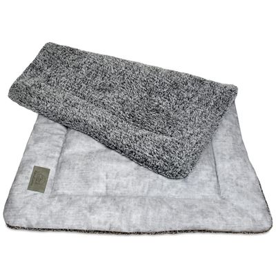 KaraLuna Dog Mat 105 × 70 cm for Home & Travel, Washable, 3 Sizes, Gray