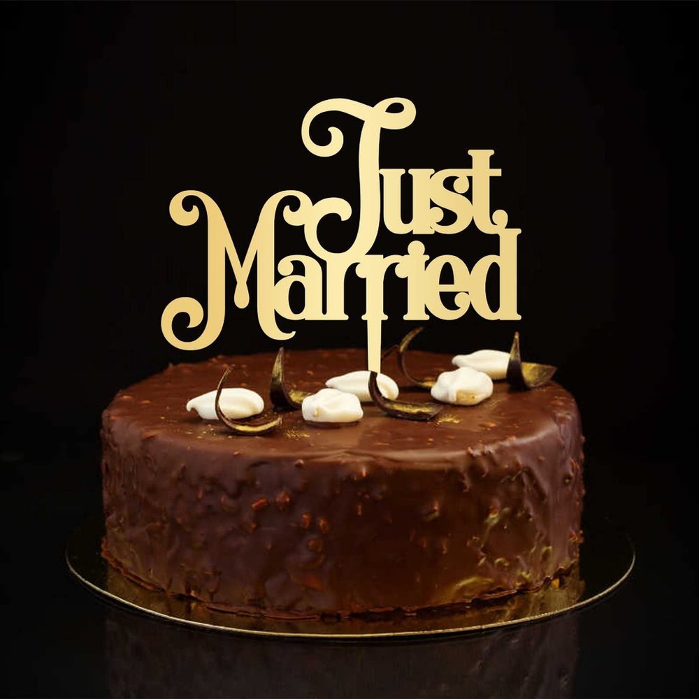Just Married Cake Topper, “Mr & Mrs,” Gold Silhouette, 15.2 cm