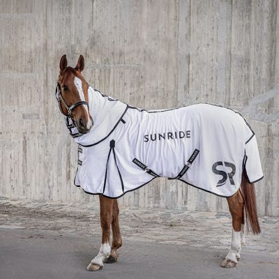 SUNRIDE Fly Sheet for Horses (Miami) - Detachable Neck Cover, Classic Walking Pleat, UV Protection, Breathable, Adjustable Belly and Leg Straps - White (135 cm)