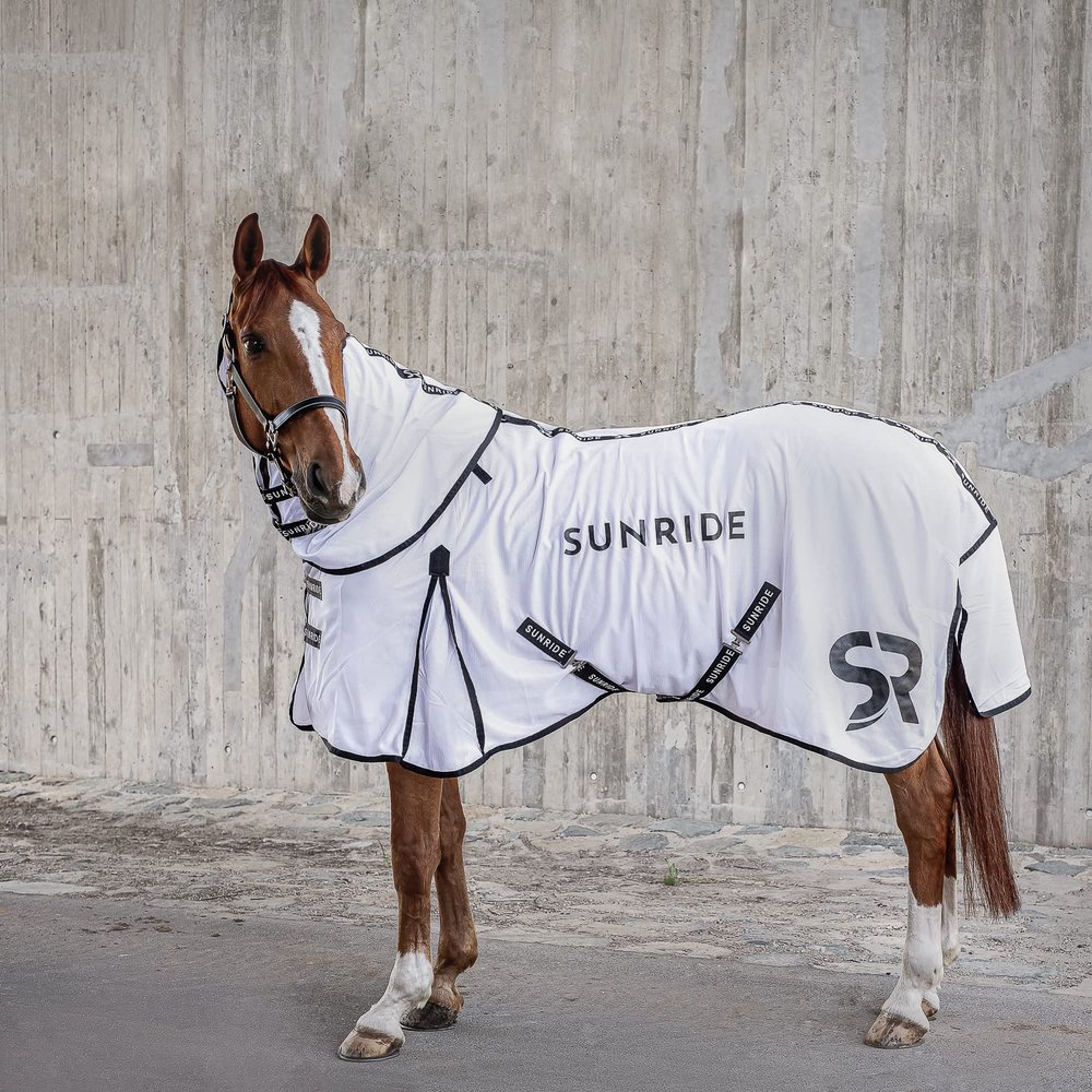 SUNRIDE Fly Sheet for Horses (Miami) - Detachable Neck Cover, Classic Walking Pleat, UV Protection, Breathable, Adjustable Belly and Leg Straps - White (135 cm)