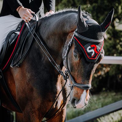 Sunride SQ Fly Veil – Dampens Ambient Noise, Protects from Insects, Easy-Care (Pony, Black/Red)