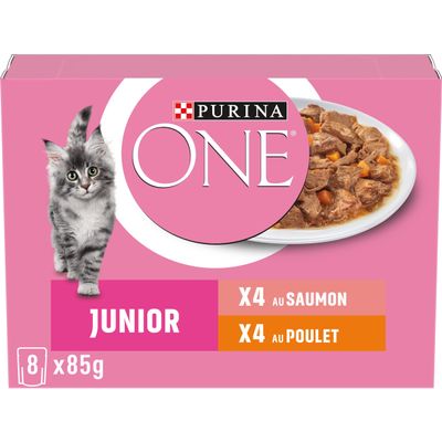 PURINA One Junior Sauce, Salmon & Chicken, 8 x 85 g