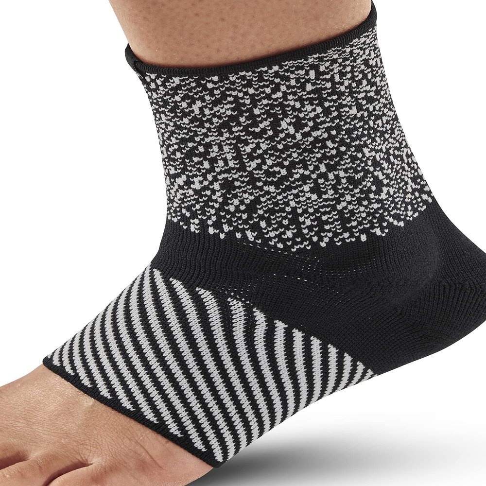 CEP ORTHO ANKLE SLEEVE MAX SUPPORT COMPRESSION Unisex | Ankle Brace with 3D Silicone Pad | Compression Ankle & Foot Support | Black/White | S