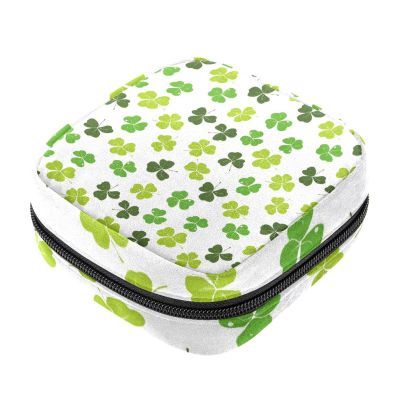Patrick's Day Clover Menstrual Bag, Portable Sanitary Pad Storage Pouch for Girls and Women