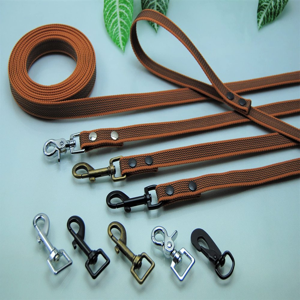 Rubberized Cognac Leash, 20 mm, 2 m with Loop, Black Sweden Hook