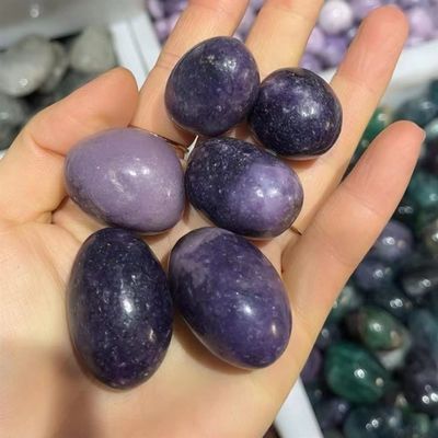 WGPHD At-Home Meditation Natural Purple Mica Stone, Round Quartz Pebble, Crystals, Healing Tumbled Stone, Reiki Gemstone, Home Aquarium Decoration (100 g)