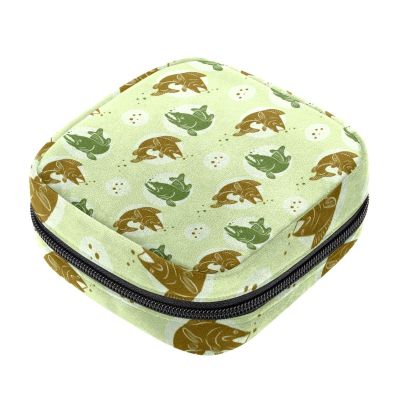 Sanitary Pad Storage Bag, Portable Period Kit Bag for Girls and Women, Cute Pike Fish Pattern, Multicolor, 4.7 x 6.6 x 6.6 in/12 x 17 x 17 cm
