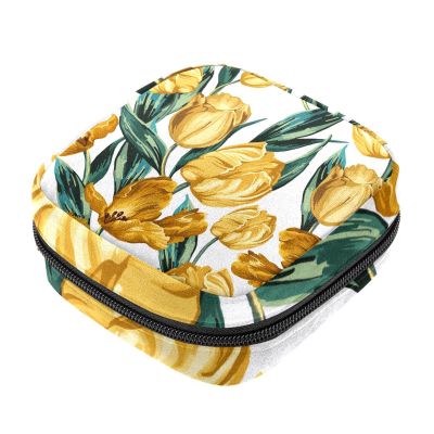 Sanitary Pad Storage Bag, Portable Period Kit Pouch for Women and Girls, Yellow Tulip Floral Pattern, Multicolor, 4.7 x 6.6 x 6.6 in / 12 x 17 x 17 cm