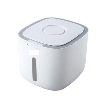 Travel Container for Pet Food