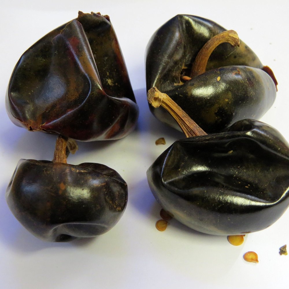 25 g Whole Cascabel Chilies
