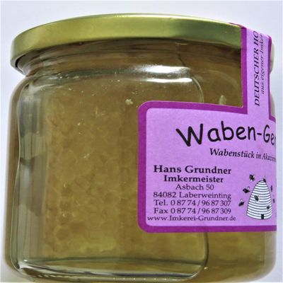 500 g Comb Honey in Acacia Honey