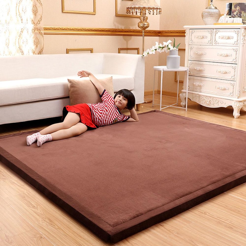 Single Tree Forest Solid-Color Rug for Kids’ Room, Brown, 120 x 200 cm