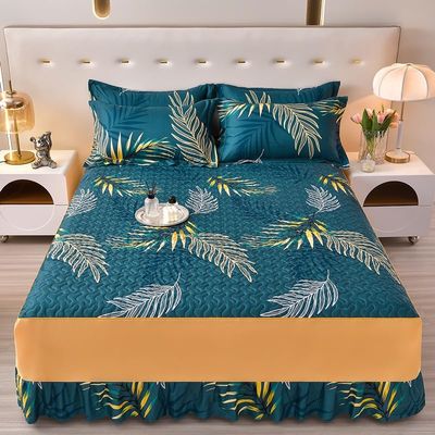 PUIOKA Winter Quilted Fitted Sheet, Warm and Comfortable Mattress Protector with Bed Skirt, Floral Pattern