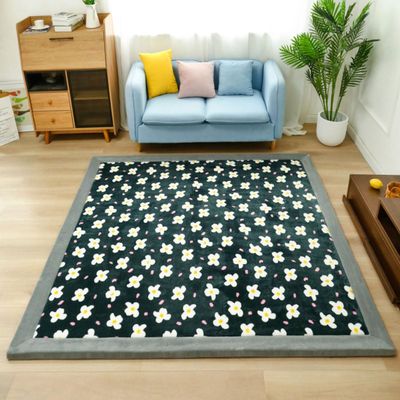 Four-Petal Flower Children's Rug, 2.5 cm Thick Coral Velvet, 80 x 200 cm