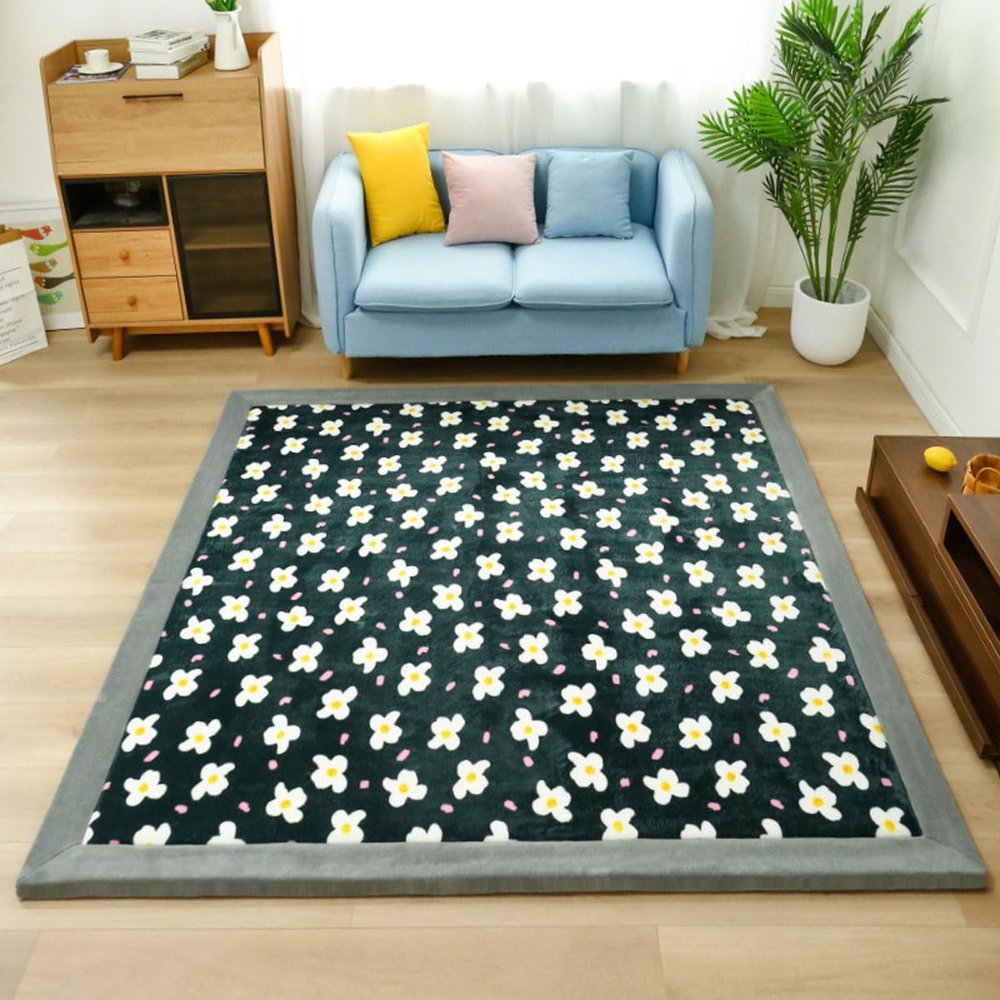 Four-Petal Flower Children's Rug, 2.5 cm Thick Coral Velvet, 80 x 200 cm