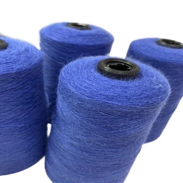 500 g Soft Fine Cashmere-Acrylic Yarn for Knitting and Crochet, Color 20