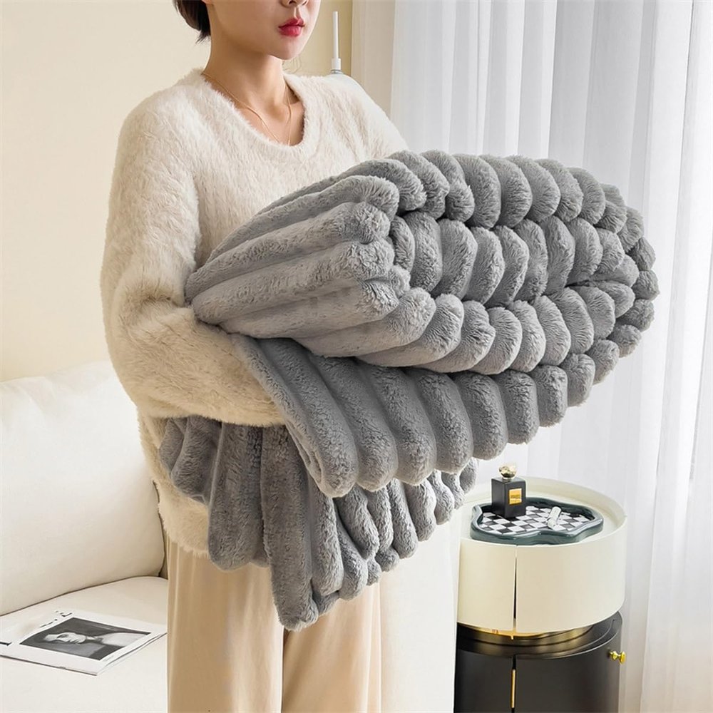 Thick Cozy Sherpa Fleece Blanket, Extra Warm, 150 x 200 cm, Color 37#