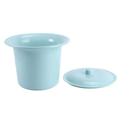 Mobestech Plastic Bedpan with Lid, Compact Green Bedside Pot for Children and Seniors