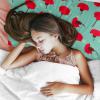 King Duvet Cover Set, Small Red Flower, 3-Piece, Ultra-Soft, 1 Duvet Cover with 2 Pillowcases, Zipper and 4 Corner Ties view 3