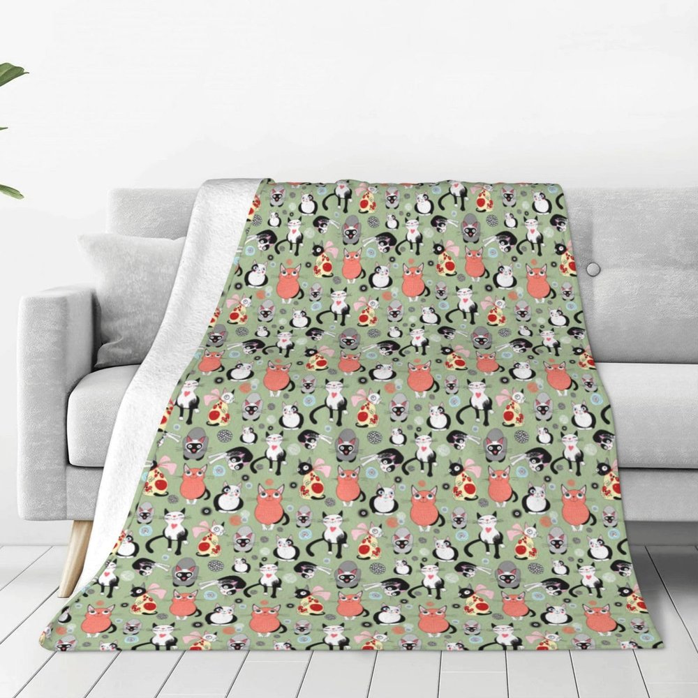 WURTON Soft Blanket with Cute Cartoon Cat Print