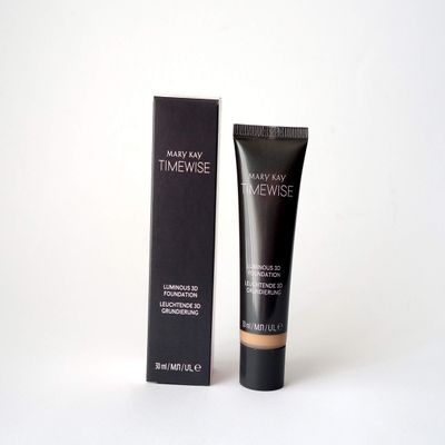 Mary Kay Beige W100 TimeWise Luminous 3D Foundation for Normal to Dry Skin, 30 ml
