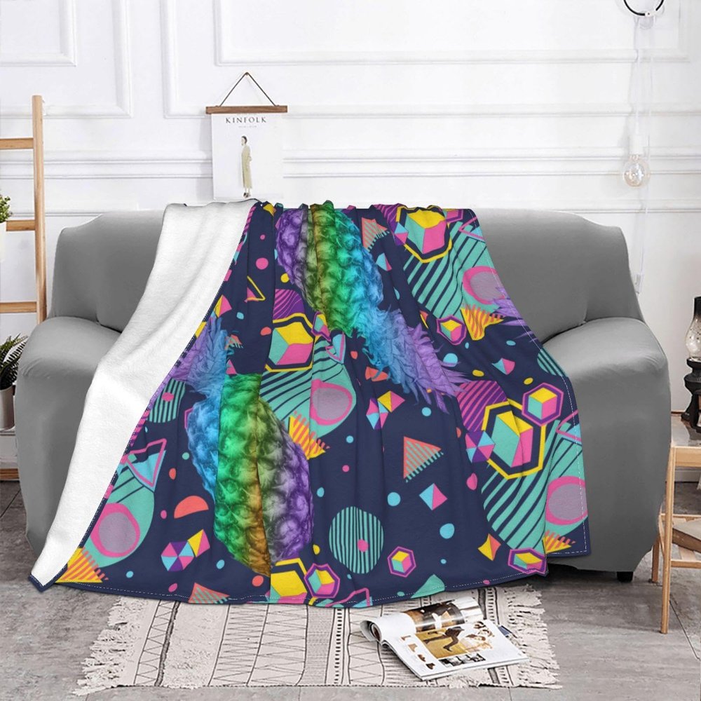 JIUJIUJIU Lightweight Pineapple Flannel Blanket