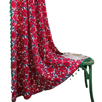AMDXD Red and Green Blackout Curtains with Ruffle Tape, Christmas Tassel Floral Pattern, Cotton Linen, 150 x 160 cm (W x H)