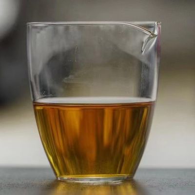2005 Raw Pu-erh Tea Cake, Yiwu Early Spring Arbor Tea, 357 g
