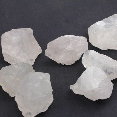 EKFBQBGW Room Decoration, 100 g Raw Rough Crystal Quartz, Natural Rock Stone, Amethyst, Citrine, Fluorite, Specimen, Garden Decoration, Opal (Color: White Crystal)