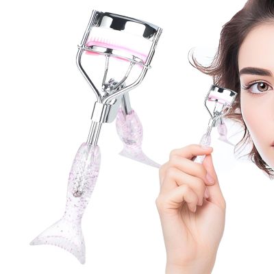 Small Fishtail-Shaped Eyelash Curler