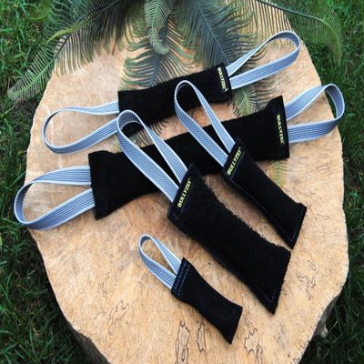 Soft Leather Bite Tug, Black, 25 x 4 cm, 2 Silver-Rubberized Loops