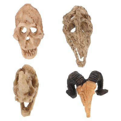 Milisten 4-Piece Reptile Decoration Set with Skull Models