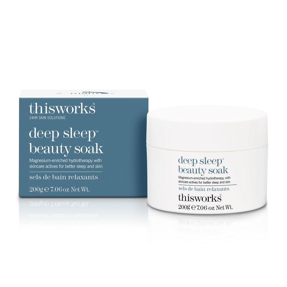 This Works Deep Sleep Bath Soak, 200 g – Luxurious Bath Salt with Lavender, Chamomile and Vetivert Essential Oils